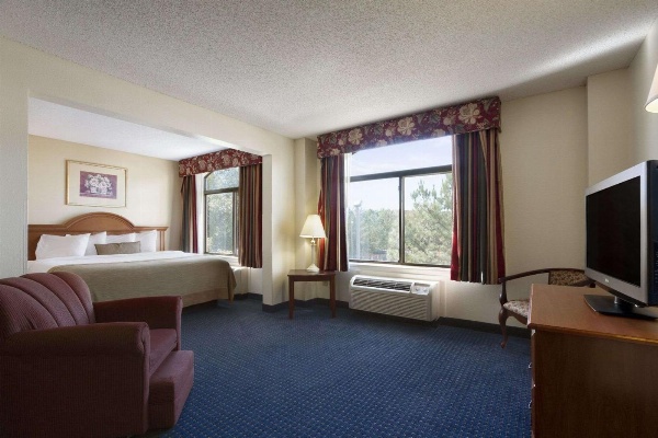 Wingate by Wyndham Augusta/Fort Eisenhower image 7